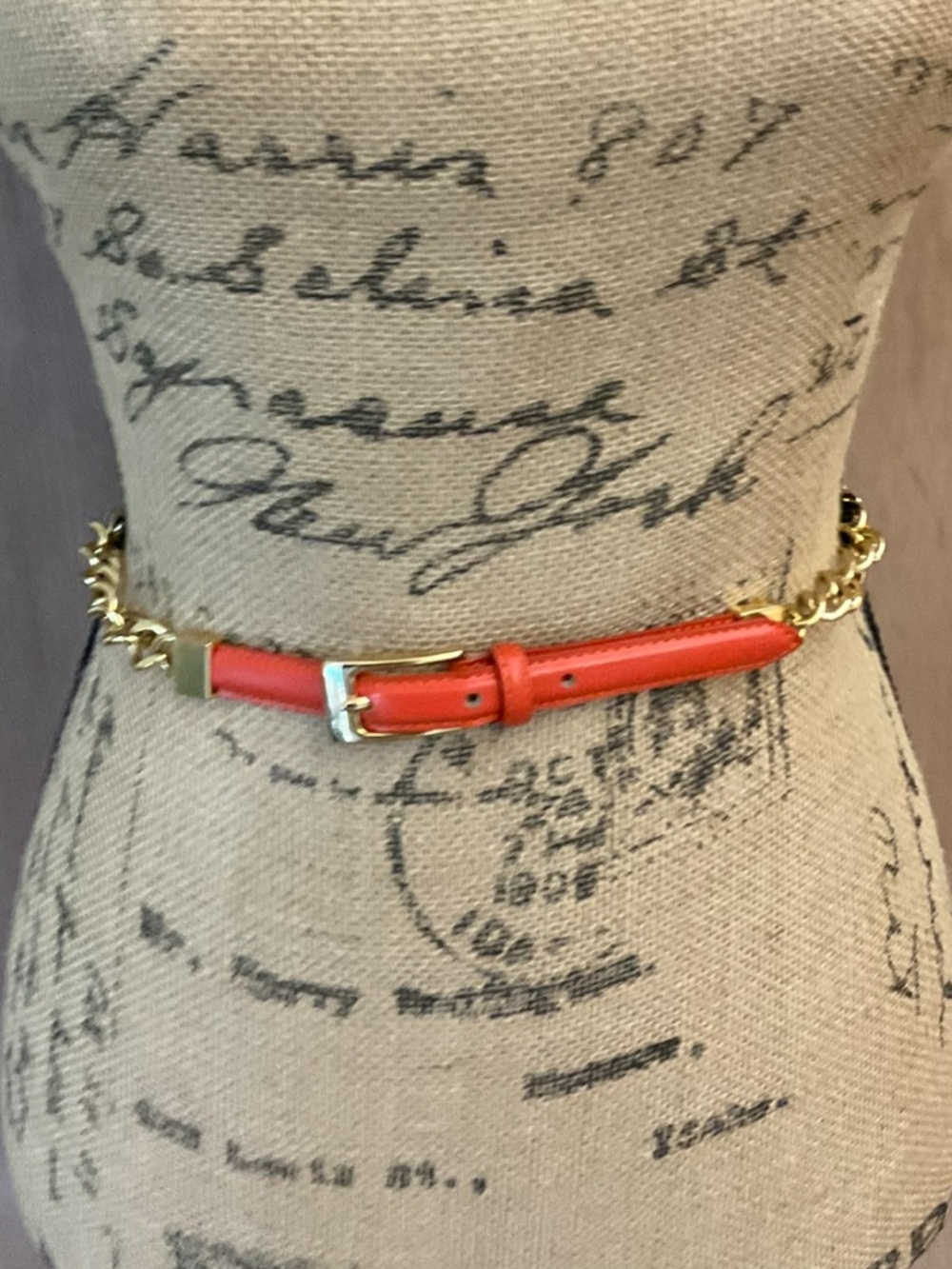 Vintage Jones New York coco style 90’s orange Leather Gold Chain belt small